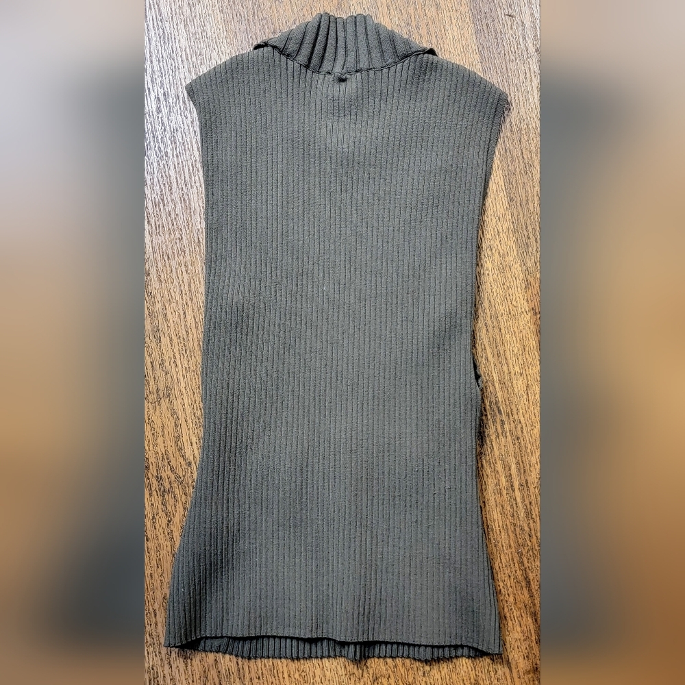 Express Body Contour Sleeveless Olive Ribbed Knit Top Sz S - Picture 2 of 2